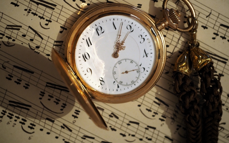 The play of music with time